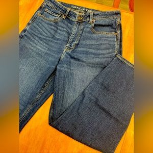 American Eagle Mom Jean Size 12  High Rise Stretch Excellent Condition! NWOT